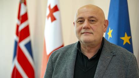 დავით რაზმაძე 